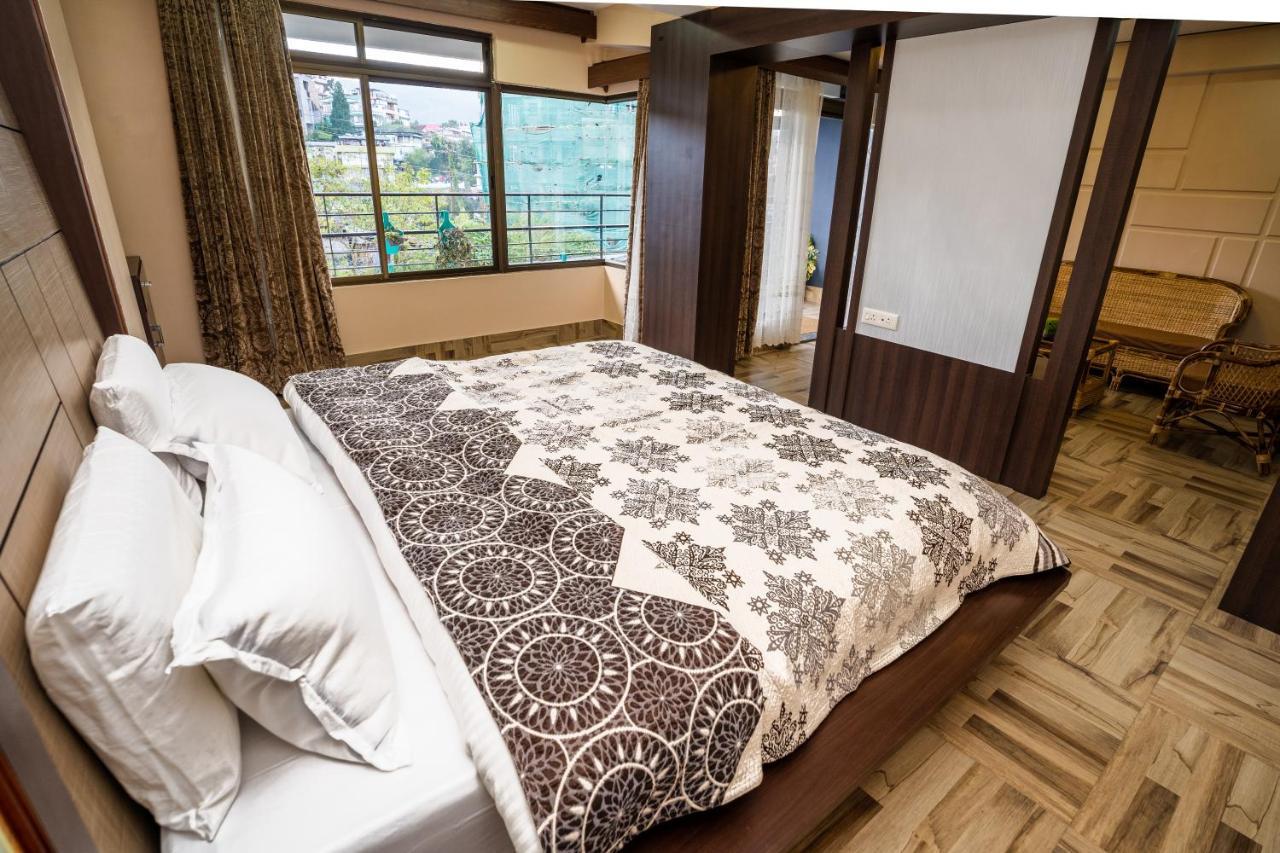 East Land Bed & Breakfast Shillong Bagian luar foto